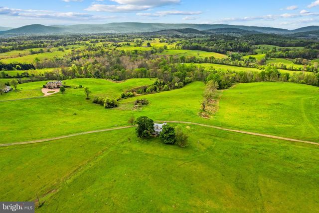 9078 MAIDSTONE RD, Delaplane, VA 20144