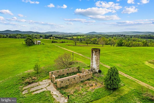 9078 MAIDSTONE RD, Delaplane, VA 20144