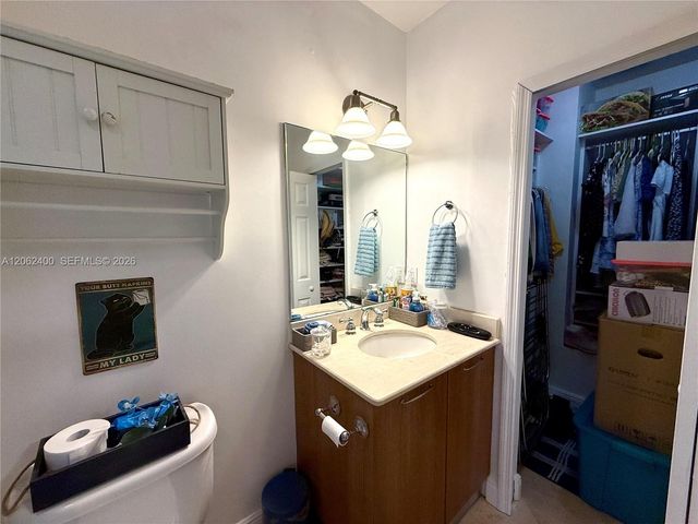 1033 SW 9th Ct M-2, Miami, FL 33130