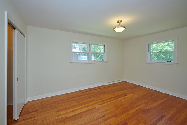 9027 Kenton Avenue, Skokie, IL 60076