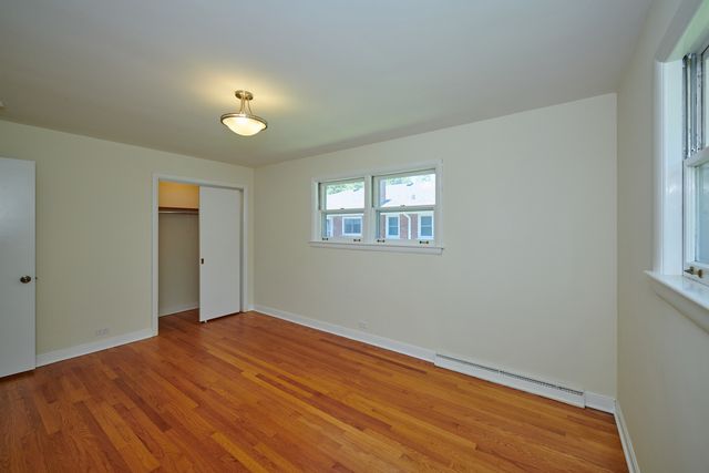 9027 Kenton Avenue, Skokie, IL 60076