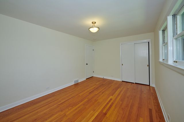9027 Kenton Avenue, Skokie, IL 60076