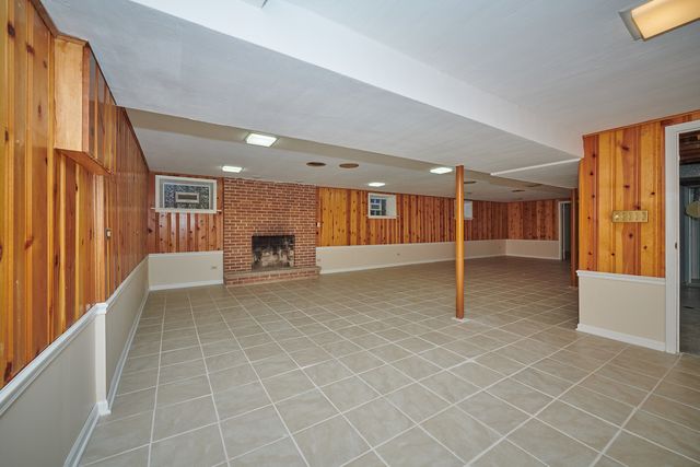9027 Kenton Avenue, Skokie, IL 60076