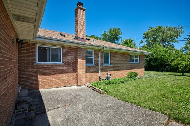9027 Kenton Avenue, Skokie, IL 60076