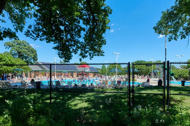 9027 Kenton Avenue, Skokie, IL 60076