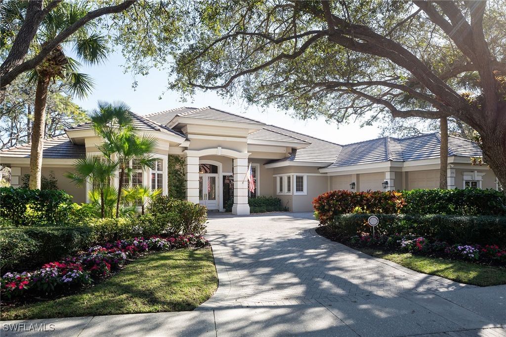 896 Barcarmil WAY, Naples, FL 34110