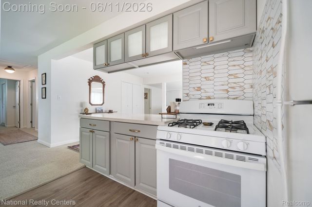 3973 Oak Knoll Road, Waterford Charter Township, MI 48328