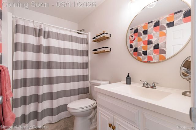3973 Oak Knoll Road, Waterford Charter Township, MI 48328