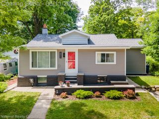 3973 Oak Knoll Road, Waterford Charter Township, MI 48328