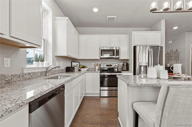 9920 Crossview Trail 189, Howell, MI 48855