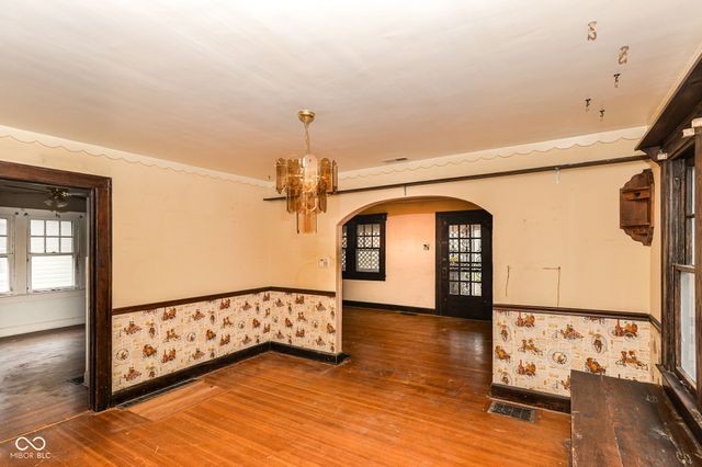 5730 Julian Avenue, Indianapolis, IN 46219