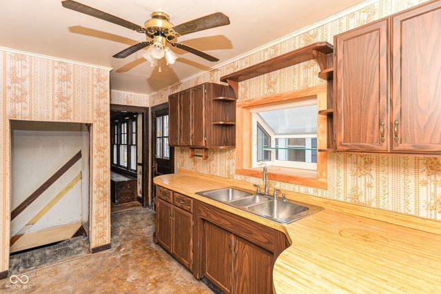 5730 Julian Avenue, Indianapolis, IN 46219