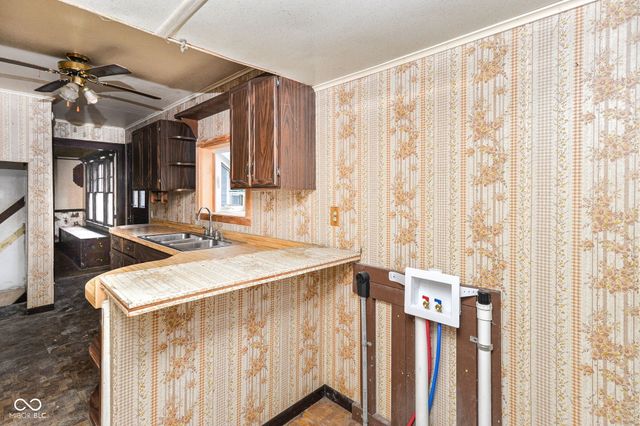 5730 Julian Avenue, Indianapolis, IN 46219