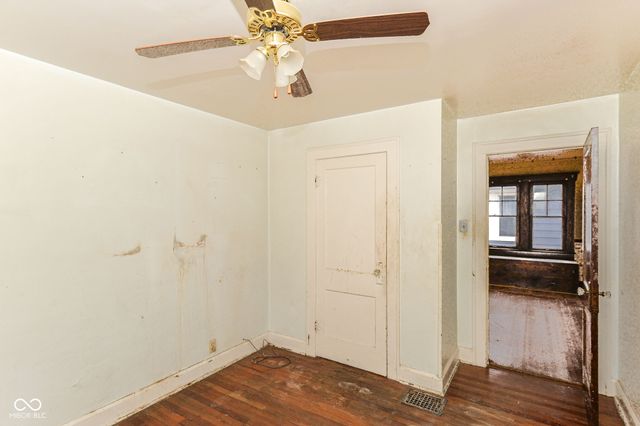 5730 Julian Avenue, Indianapolis, IN 46219