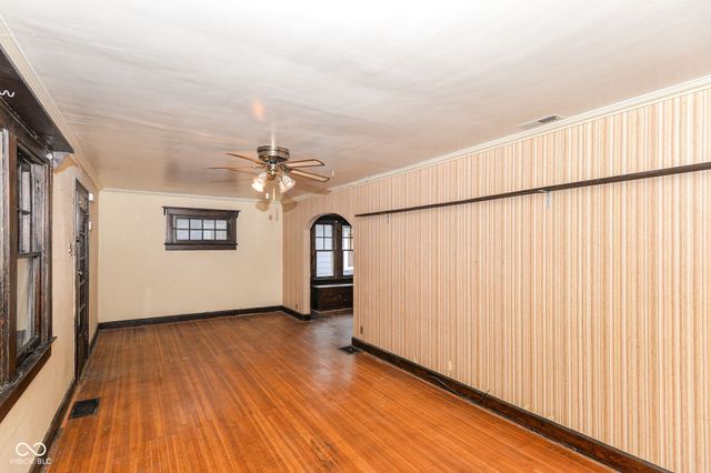 5730 Julian Avenue, Indianapolis, IN 46219