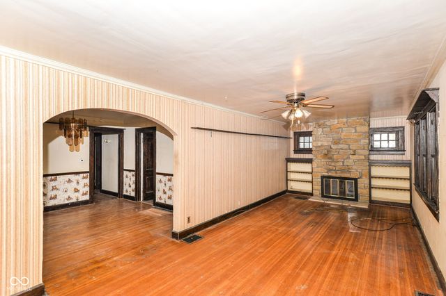 5730 Julian Avenue, Indianapolis, IN 46219