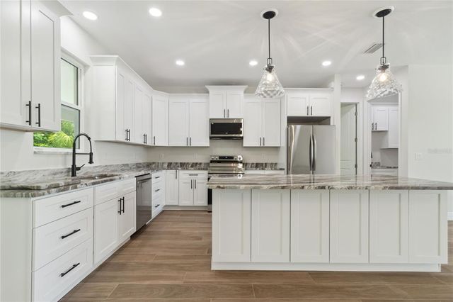 2704 GASPAR AVENUE, North Port, FL 34288