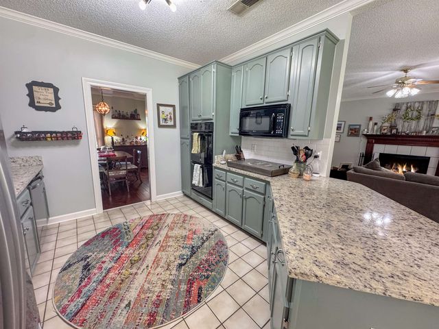 7733 SUNNY TRAIL DR, Bartlett, TN 38135