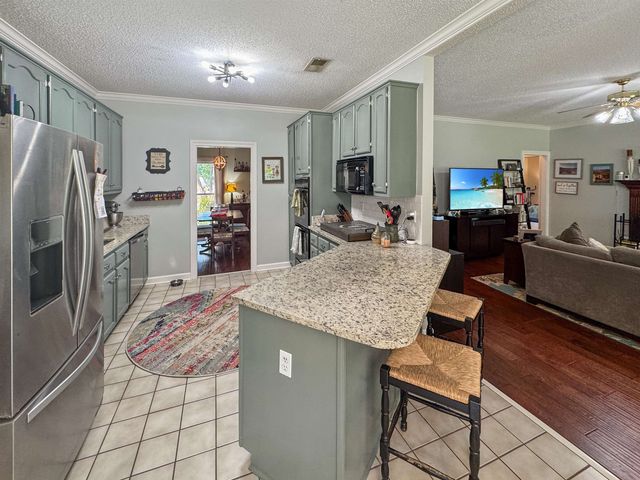 7733 SUNNY TRAIL DR, Bartlett, TN 38135
