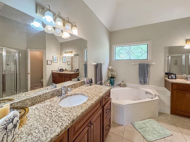 7733 SUNNY TRAIL DR, Bartlett, TN 38135