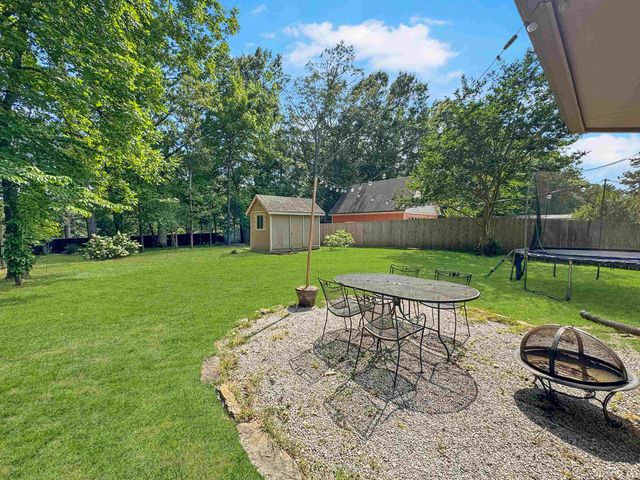 7733 SUNNY TRAIL DR, Bartlett, TN 38135