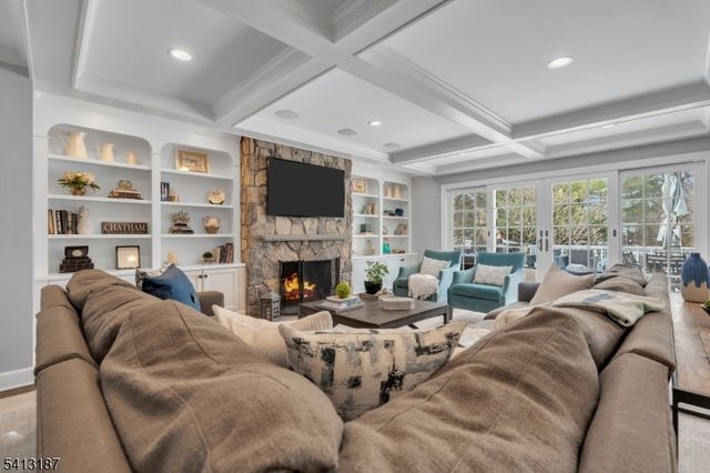 166 Washington Ave, Chatham Boro, NJ 07928