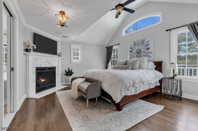 166 Washington Ave, Chatham Boro, NJ 07928