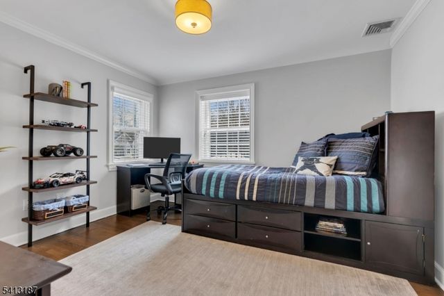 166 Washington Ave, Chatham Boro, NJ 07928