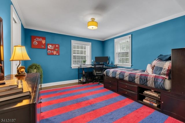 166 Washington Ave, Chatham Boro, NJ 07928