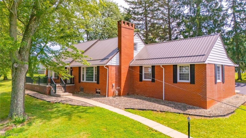 62239 Hillcrest Road, Barnesville, OH 43713