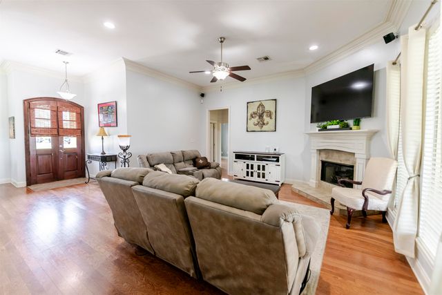 258 Hattie Virginia Drive, Gray, LA 70359