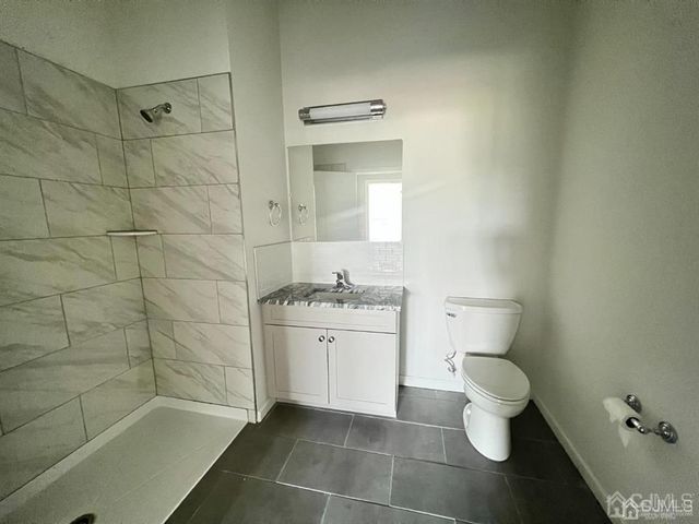 3 Old Trenton Road 17, Cranbury, NJ 08512