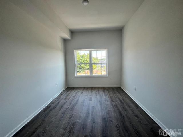 3 Old Trenton Road 17, Cranbury, NJ 08512