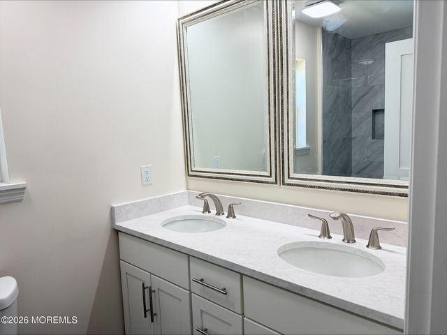 57 Oak Street, Keansburg, NJ 07734