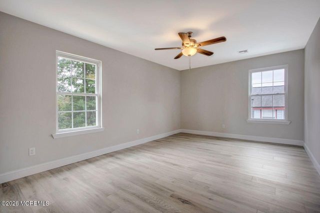 57 Oak Street, Keansburg, NJ 07734