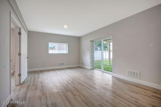 57 Oak Street, Keansburg, NJ 07734