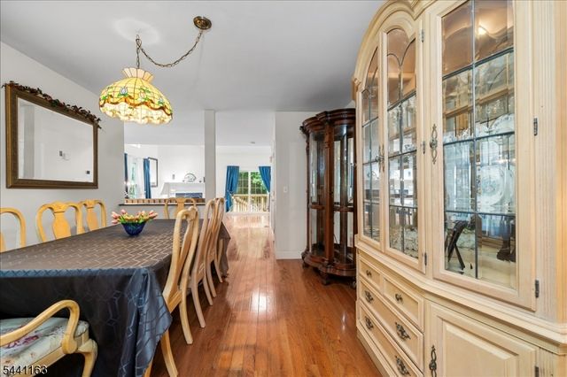 15 Rhea Run, Hampton Twp., NJ 07860