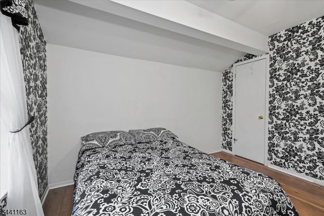 15 Rhea Run, Hampton Twp., NJ 07860