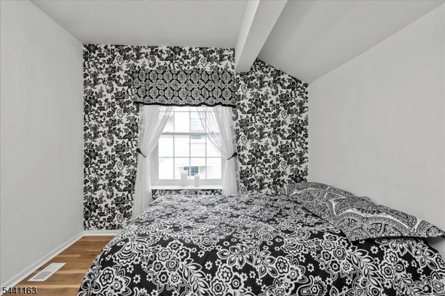 15 Rhea Run, Hampton Twp., NJ 07860