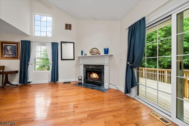 15 Rhea Run, Hampton Twp., NJ 07860