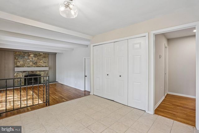 12 LILY POND CT, Rockville, MD 20852