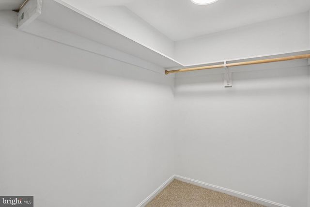 12 LILY POND CT, Rockville, MD 20852