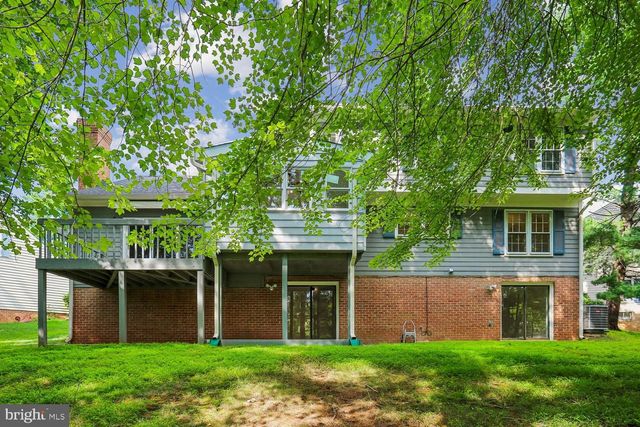 12 LILY POND CT, Rockville, MD 20852