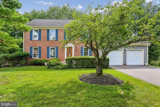 12 LILY POND CT, Rockville, MD 20852