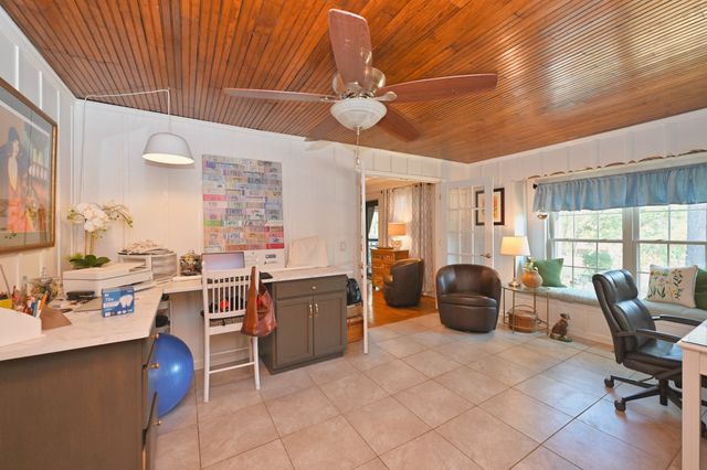 218 Harbor Dr, Hendersonville, TN 37075