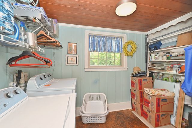 218 Harbor Dr, Hendersonville, TN 37075