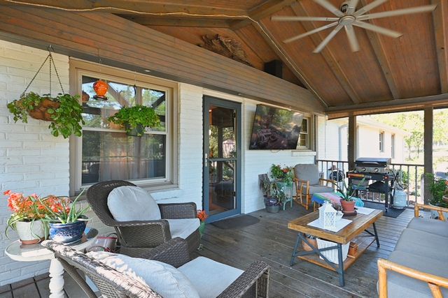 218 Harbor Dr, Hendersonville, TN 37075