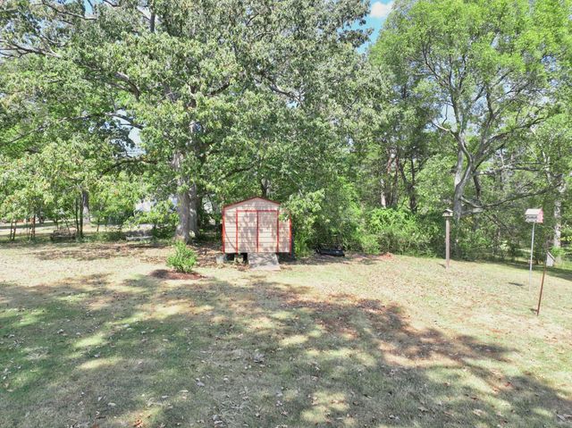 218 Harbor Dr, Hendersonville, TN 37075