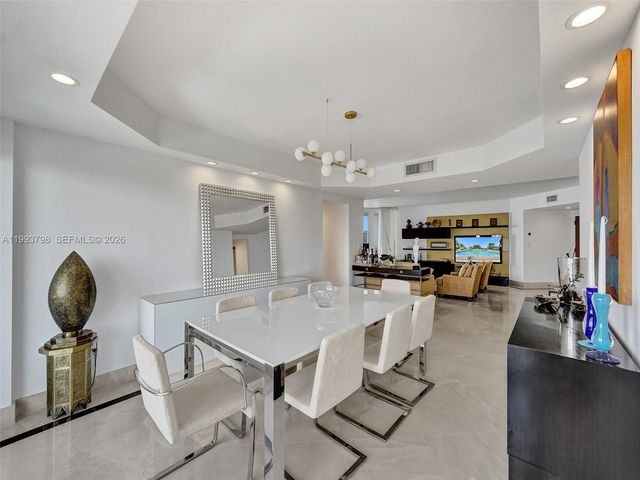 7000 Island Boulevard 1207, Aventura, FL 33160