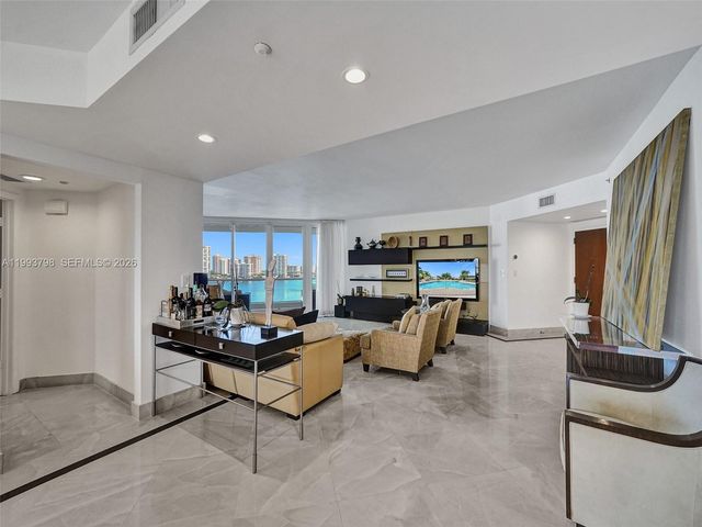 7000 Island Boulevard 1207, Aventura, FL 33160